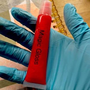 Vegan Based lipgloss